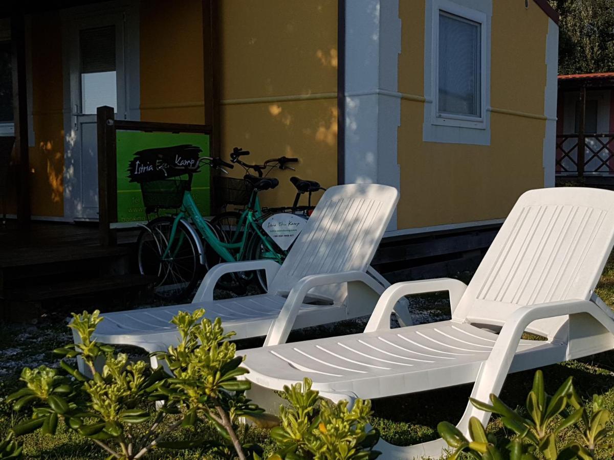 Naturist Mobile Homes Eden In Fkk Ulika Porec Exterior photo